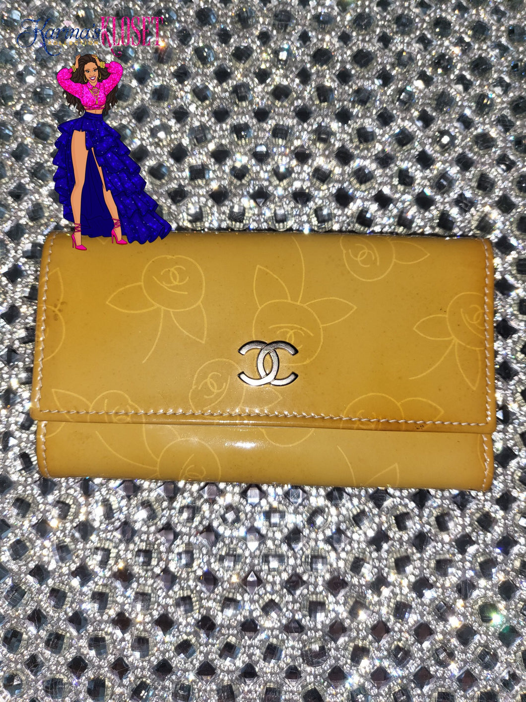 Chanel Key Holder🎀, Fold Wallet 🛍️, RARE & 💯 Vintage Chanel