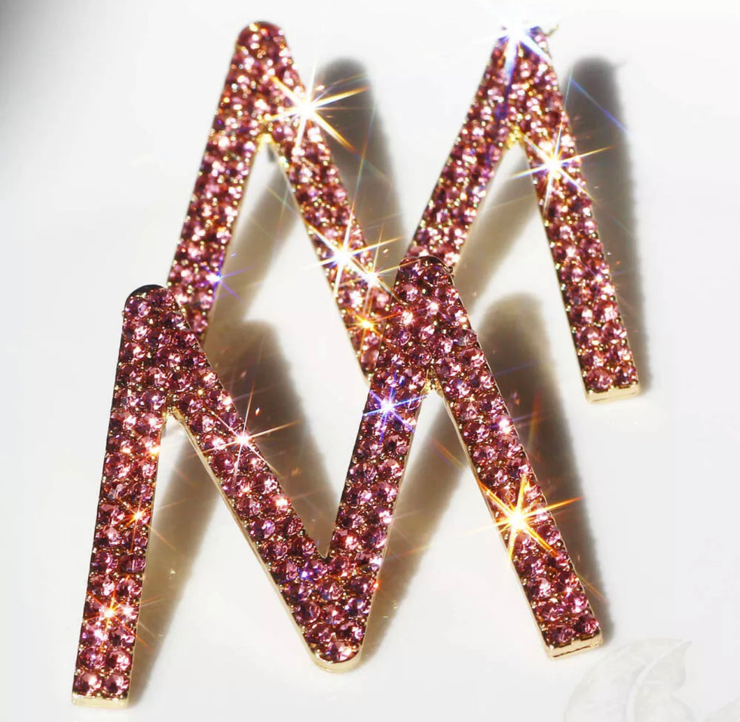 Marvelous “M” Earrings 🪅