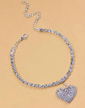 Load image into Gallery viewer, 💗 Delicate Heart Charm Anklet
